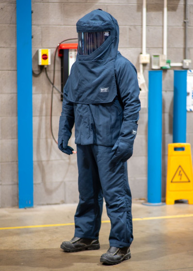 40 Cal/cm2 ATPV Lightweight Switching Suit - BLUE