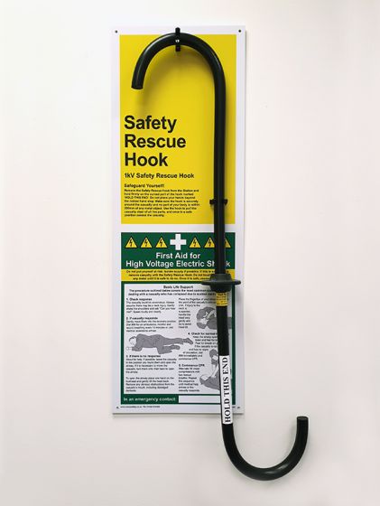 Safety Rescue Hook 1kV with Portrait Rescue Station